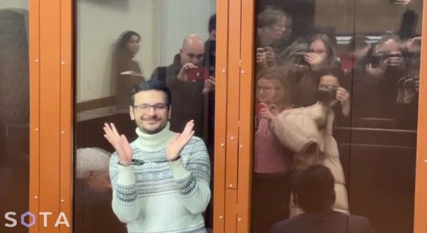 Илья Яшин:

Итак, суд приговорил м...