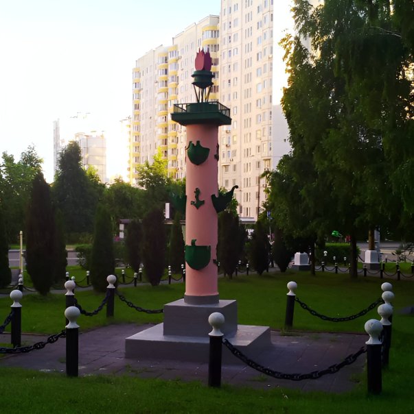 Ростральная колонна в Бутово...