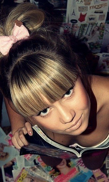 ХАРАКТЕР ДЕВУШКИ:

ЯНВАРЬ - добрая...