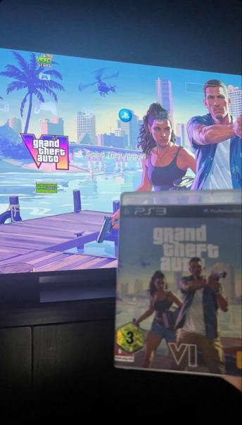 Фотографии со страницы