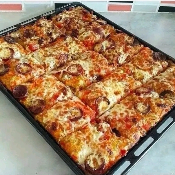 Бездрожжевая пицца на кефире

Пицц...