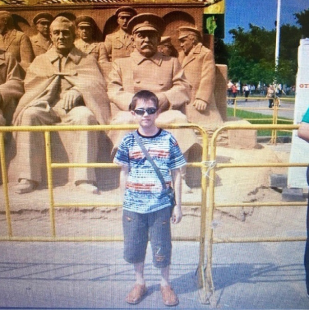 Санек Адидасов