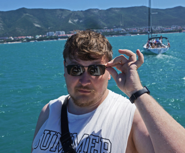 Дмитрий Савельев