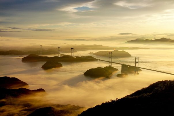 Мост Курусима-Кайкё (来島海峡大橋), пересе...