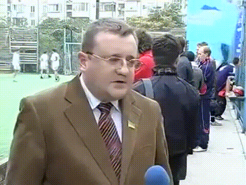 Мяч в голову.