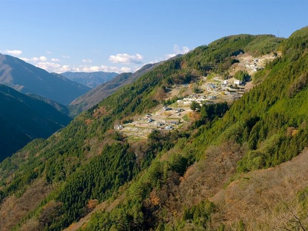 «Небесная деревня» Симогури.

В го...