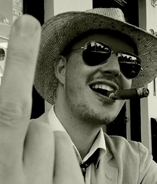 Том Шестёрка