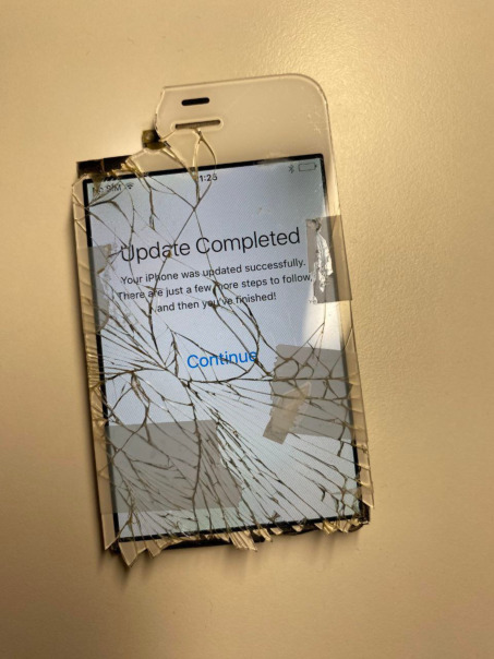 Друзья привет продам айфон в хорошем...