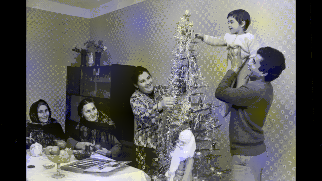 📺 Ёлочные игрушки в СССР - Как украшали ёлку