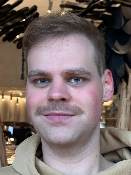 Влад Кузнецов