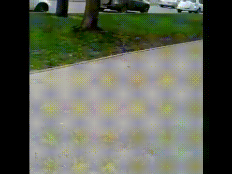 Пьяный мужик упал