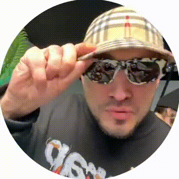 Паша Техник передает приветик