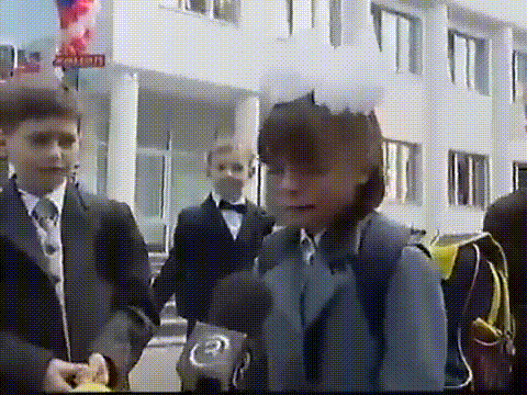 Никакого праздника Меня сначала закрыли Потом шарик не дали Н…