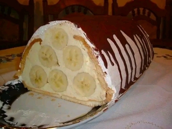 Торт из печенья "Банановый".

Для ...